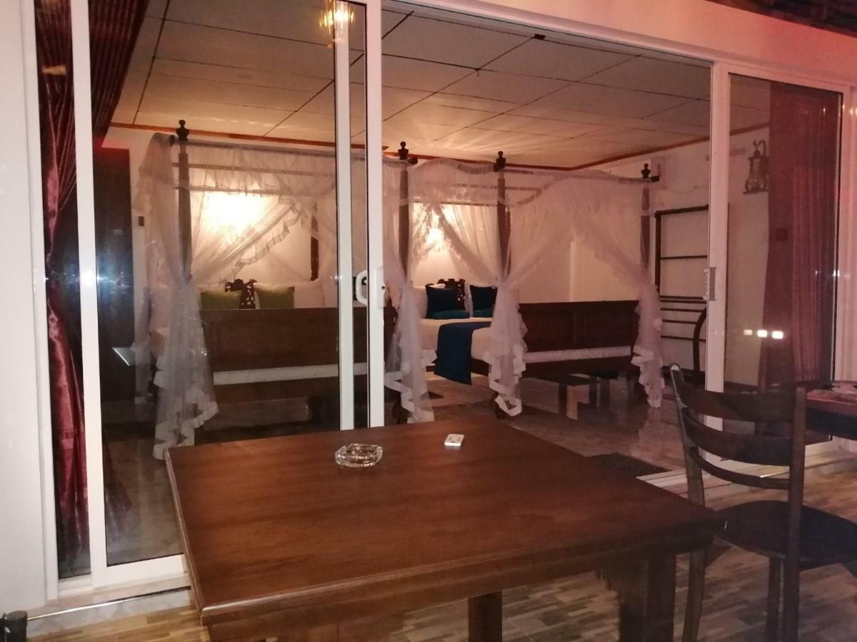 Suriya Homestay Мірісса Екстер'єр фото