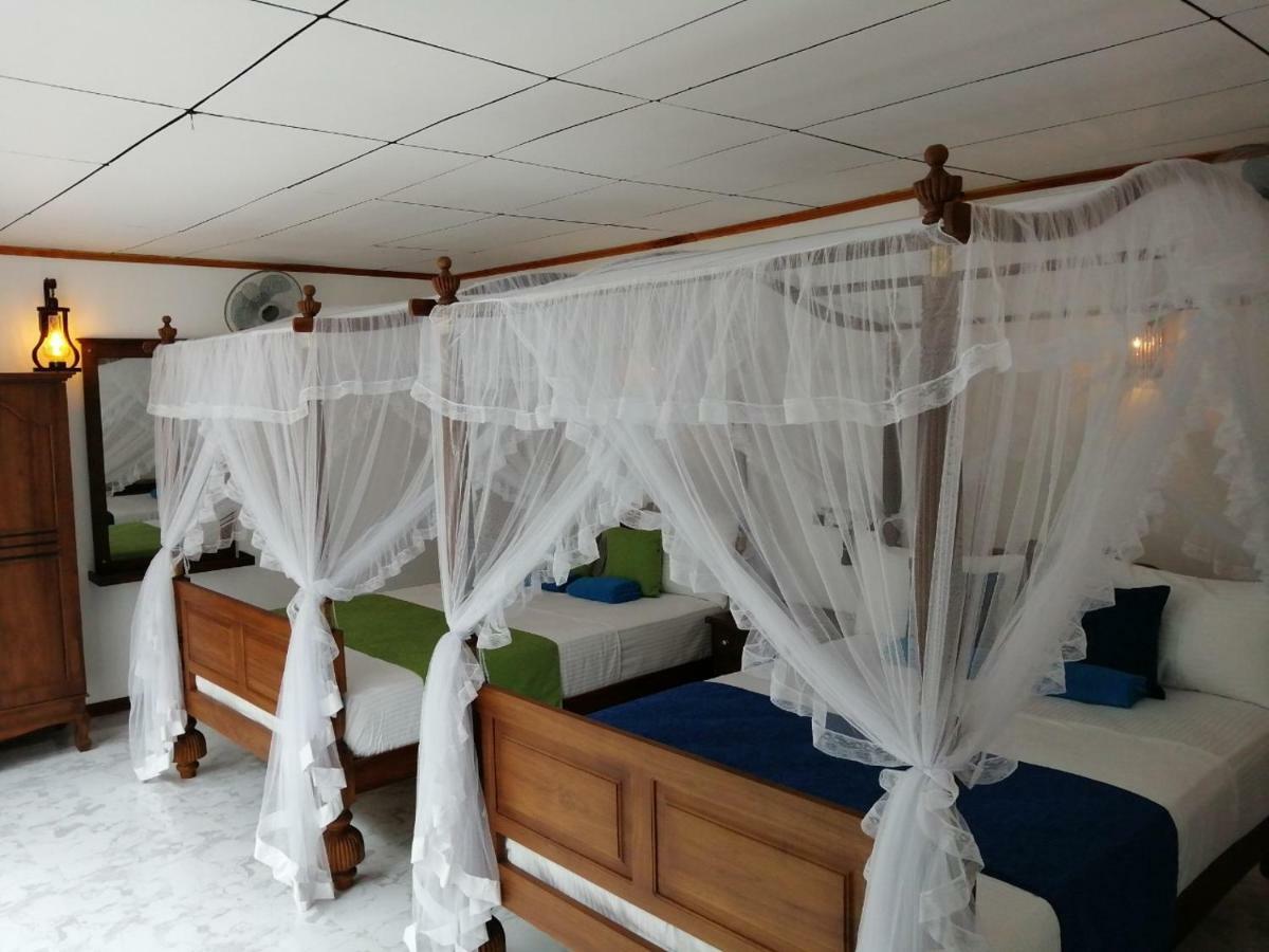 Suriya Homestay Мірісса Екстер'єр фото